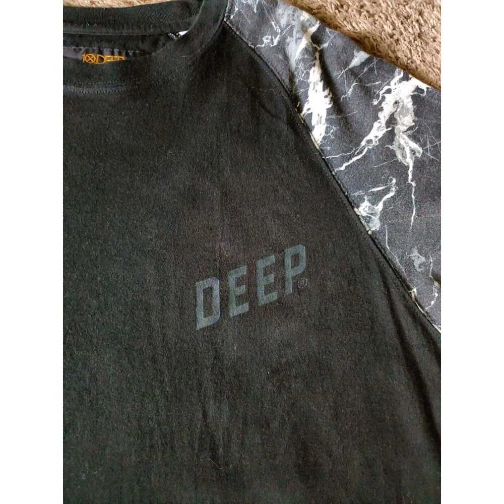 10 Deep T-Shirt Men's Size Large Graphic Print Baseball Sleeve - Picture 2 of 8